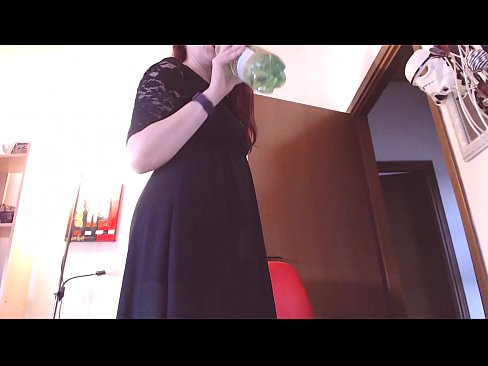 ❤️ Ein unterwürfiger Sklave, der schmutzige und üppige Höschen liebt, wird gezwungen zu masturbieren, nachdem er dieses Video gesehen hat! ❌ Porno bei uns