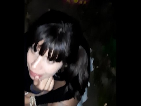 ❤️ Auf der Straße geschwollenen Penis im Austausch für Süßigkeiten ❌ Porno bei uns
